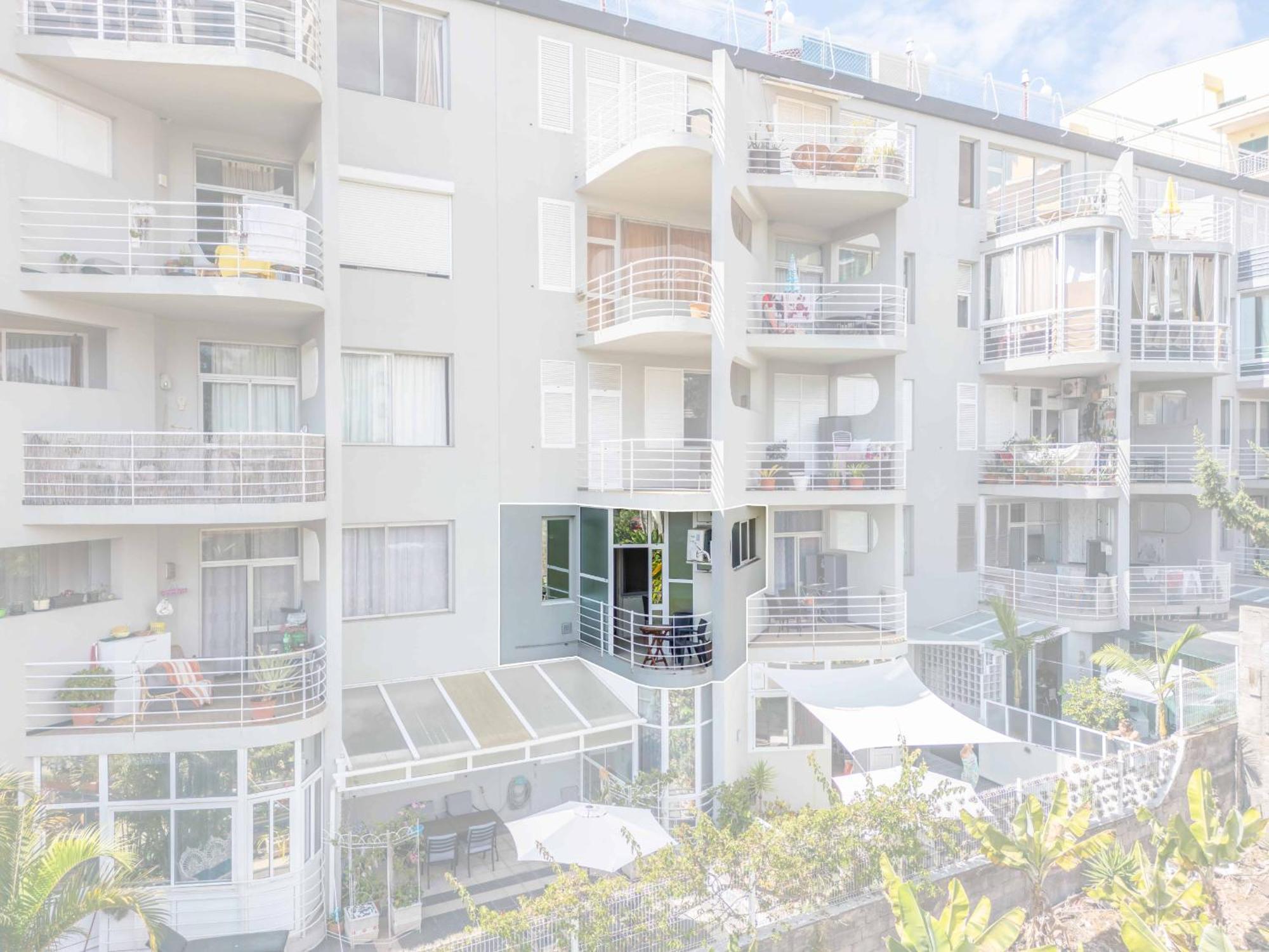 Navio Azul Apartment ฟุงชาล ภายนอก รูปภาพ